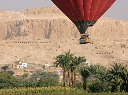 El valle del Nilo desde un globo aerostático
